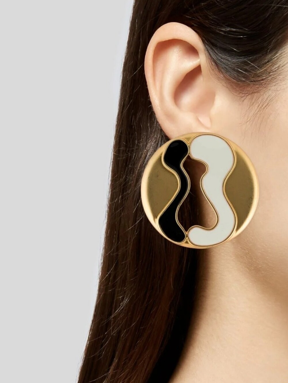 RESERVED🌹.Schiaparelli Enamel Keyhole Earrings